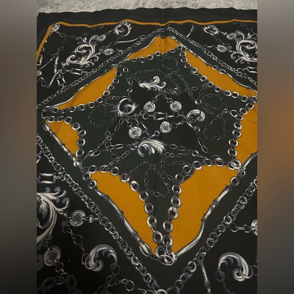 Kaffe Black and Gold Scarf 27”x29” - Picture 1 of 2